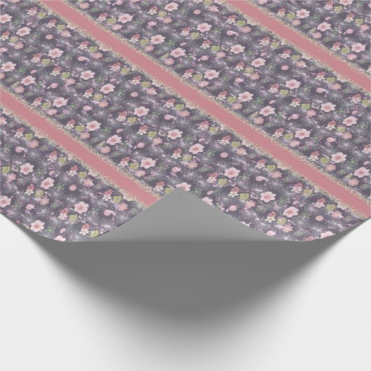 Rosa Imitate mit Blütenfarbe und Streifen Druckpap Geschenkpapier (Ecke)