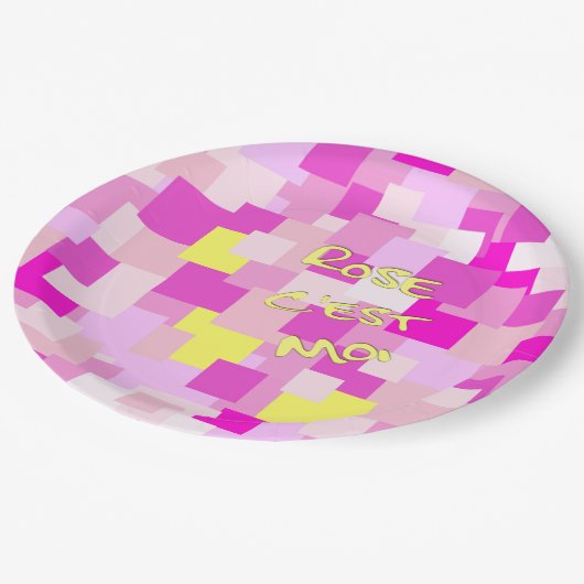 Rosa ist Me Dinner Plate Pappteller (Schrägansicht)