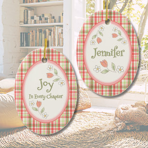 Rosa Karo "Freude in jedem Kapitel" Personalisiert Keramik Ornament
