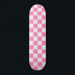 Rosa Karo, Prüfplatine-Muster, geprüft Skateboard<br><div class="desc">Kariertes Muster - rosa und cremeweiße Schachbretter.</div>