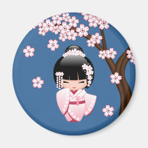 Rosa Kimono Kawaii Kokeshi-Puppe auf Blau Rund Magnet