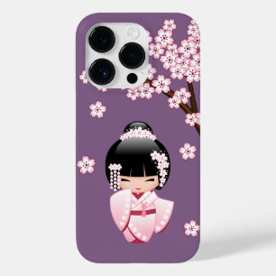 Rosa Kimono Kawaii Kokeshi-Puppe auf Lila Case-Mate iPhone 14 Pro Hülle