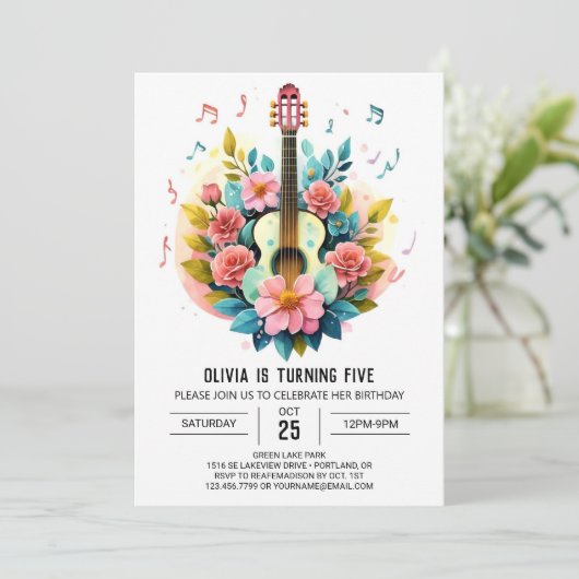 Rosa klassische Gitarre Geburtstag Einladung (Stehend Vorderseite)