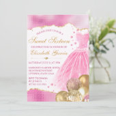 Rosa Kleid & Gold Glitzer Balloons Sweet 16 Einladung (Stehend Vorderseite)