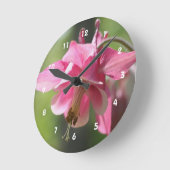 Rosa Kolumbin-Blume Runde Wanduhr (Winkel)