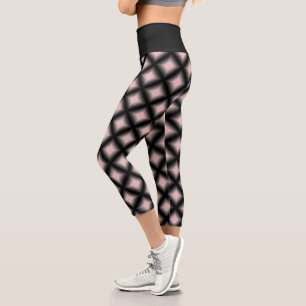 rosa konzentrische Quadrate auf schwarz geometrisc Capri Leggings