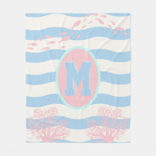 Rosa Korallenfisch-Monogramm Küstenblau Baby Fleecedecke