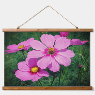 Rosa Kosmos-Blume Wandteppich Mit Holzrahmen