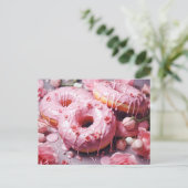 Rosa Köstlicher Donut mit Zuckerverglasung, Topans Postkarte (Stehend Vorderseite)