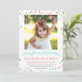 ROSA KRAPFEN BESPRÜHT GEBURTSTAGS-EINLADUNG EINLADUNG (Stehend Vorderseite)