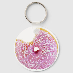 rosa Krapfen mit einer vermissten Biss Schlüsselanhänger