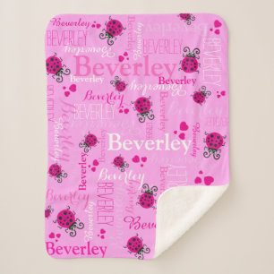 Rosa Ladybugs und Herz-Mädchen individuelle Name Sherpadecke
