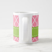 Rosa Lattizität, Quatrefolie, Trellis, Monogramm Jumbo-Tasse (Rückseite)