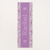 Rosa Lavender Elegant Einfache Minimale Monogramm Yogamatte (Rückseite)