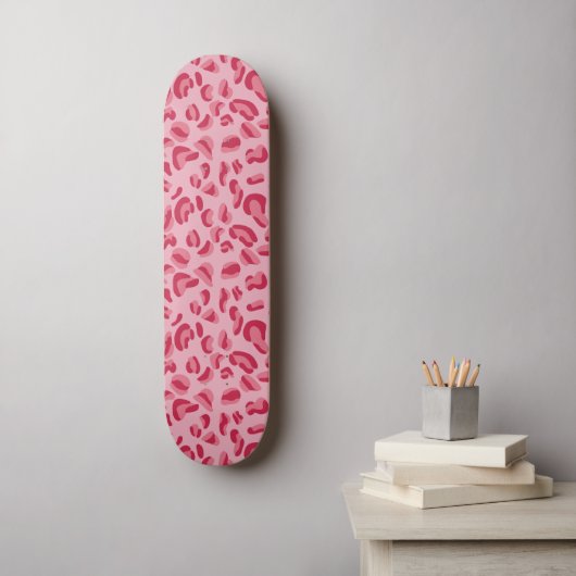 Rosa Leopardenmuster Skateboard (Wandkunst)