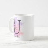 Rosa Lila blorschwarze Buchstaben Monogramm U Kaffeetasse (Vorderseite Links)
