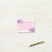 Rosa lila florale Monogramm Post-it Klebezettel (Auf Schreibtisch)
