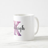 Rosa Lila Gemütlicher Buchstabe K Name Kaffeetasse (VorderseiteRechts)