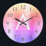 Rosa Lila Metallische Monogrammbezeichnung und -be Große Wanduhr<br><div class="desc">Rosa und Lila Ombre Pastel Imitat Metallische Monogramm Name und erste Serving Wall Uhr. Die Wall-Uhr ist das perfekte Geschenk für jemanden,  der rosa und Lila Edelstahl Liebe.</div>