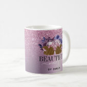 Rosa lila Nagelsalon Frau Hand Nägel Technikerin Kaffeetasse (VorderseiteRechts)