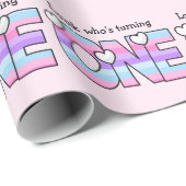 Rosa Lila Ombre Streifen Herzchen ersten Geburtsta Geschenkpapier (Rolleneckpunkt)