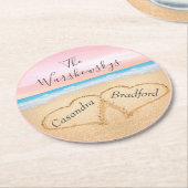 Rosa Lila Strand Hochzeit 2 Herzen in Sand Runder Pappuntersetzer (Angewinkelt)