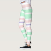 Rosa, Lila und grüne Leggings (Links)