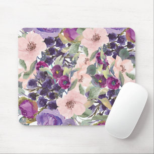 Rosa-lila Wasserfarben-Blumen mit grünen Blättern Mousepad