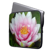 Rosa Lilie Laptopschutzhülle (Vorderseite Links)