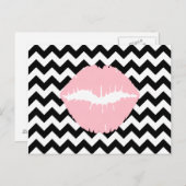 Rosa Lippen auf schwarzen und weißen Zigzag Postkarte (Vorne/Hinten)
