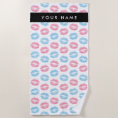 Rosa Lippen, blaue Lippen, Kuss, Ihr Name, persona Strandtuch (Vorderseite)