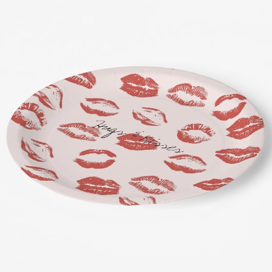 Rosa Lippen Kiss Pappteller (Schrägansicht)