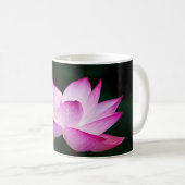 Rosa Lotus-Blume Kaffeetasse (VorderseiteRechts)