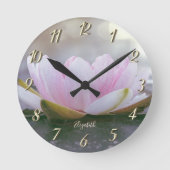 Rosa Lotus Blume Landschaft, Zen Runde Wanduhr (Vorderseite)