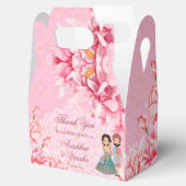 Rosa Lotus-Blume mit niedlichem indischem Brautpaa Geschenkschachtel (Geöffnet)