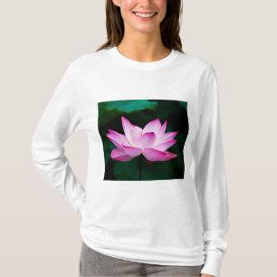 Rosa Lotus-Blume T-Shirt