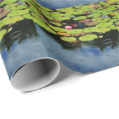 Rosa Lotus in Regen Geschenkpapier (Rolleneckpunkt)