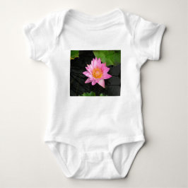 Rosa Lotus-Wasserlilie Baby Strampler
