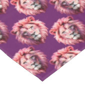 Rosa Löwenkopf-Tiermuster-Design Lila Tischdecke (Schrägansicht)