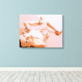 Rosa Mädchen Leinwanddruck (Insitu (Holzboden))