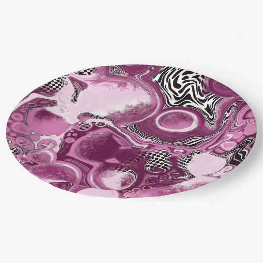 Rosa, Magenta und Schwarze Fluid Art Malerei Pappteller (Schrägansicht)