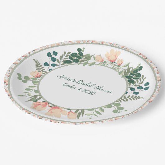 Rosa Magnolia Blume und Grünes Brautparty Pappteller (Schrägansicht)