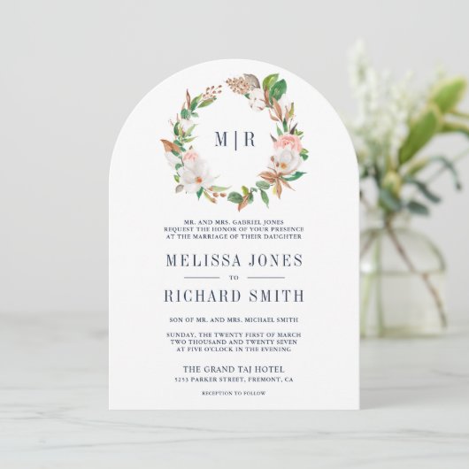 Rosa Magnolia Monogram Einladung (Stehend Vorderseite)