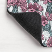 Rosa Maisblumen, weiße Blume Mousepad (Ecke)