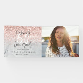 Rosa Marmor aus Glitzer lässt 50 Geburtstag gut au Banner