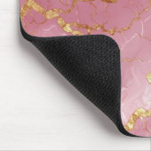 Rosa Marmorhintergrund mit goldenen Adern Mousepad (Ecke)
