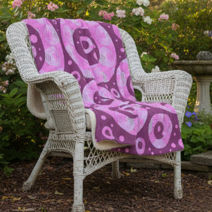 Rosa-Maroon-Kreise mit geometrischem Muster und Pu Sherpadecke