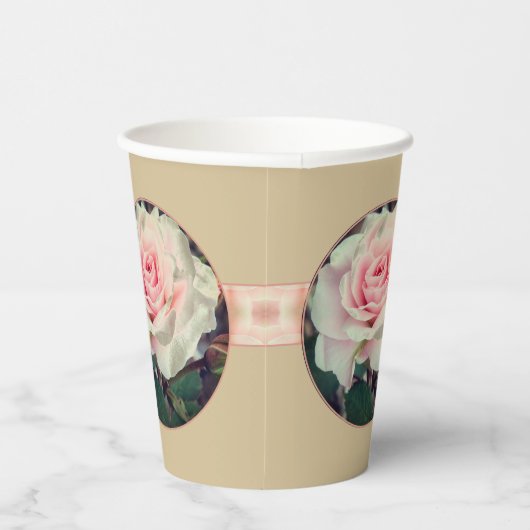 Rosa mit Beige Pappbecher (Rechts)
