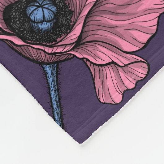 Rosa Mohn auf dunkelviolett Fleecedecke (Ecke)