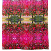 Rosa Monetlandschaft, rosa Blätter Duschvorhang (Vorderseite)